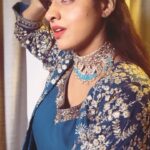 Deepika Singh Instagram - Just when you thought you have had enough of social media life throws you with such moments and songs that one cant help but make a reel of it. Guess Am here to stay and entertain you all. Keep the love coming in. I cant ever thank you all enough my 4M+ Fanmily #video @vipingupta2303 Styled by @stylingbyvictor @sohail__mughal___ Outfit @asopalav Chokar @rubans.in Assisted by @styleby_antara @stylevanityaarya #trendingreels #reels #event #lucknow #deepikasingh