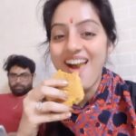 Deepika Singh Instagram - All I want for Christmas is…food 🤪😋😋👻🤣 . #yummyinmytummy #breadpakora #cutlets #brusselsprouts #pomegranate #christmasvibes #familytime #deepikasingh