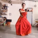 Deepika Singh Instagram - I know I am not there yet but I’m glad for whatever I have attained so far. . . #batu #nritya #odissi #choreography #padmavibhushan #gurukelucharanmohapatra #practisemakesperfect #classicaldance #actor #dancer #deepikasingh