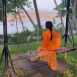 Deepika Singh Instagram - Wishing you all a peaceful day. Happy mornings 💚❤️. . . #swing #nature #deepikasingh
