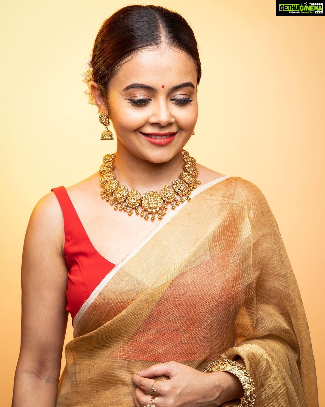 devoleena-bhattacharjee-instagram-stay-radiant-gethu-cinema