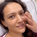 Dipannita Sharma Instagram - Home finally after a surgery which was supposed to be minor but became a major one , since I was in the OT for 6 hours … For me a sort of a #lifeevent 🙏🏼fibroids although common can get complicated so kindly do not ignore ladies . Each woman’s body is different & can react to things differently. I will try to come live or speak about it once I recuperate fully . For now ghar ka verrrrry light food & some nibbles once in a while , which my friends/fam have been generous enough to send ♥️ Thank you for all your messages , for checking on me & warm wishes…will help me recuperate sooner than soon I’m sure … 🥰❤️ @dilsheratwal thank you for cheering me up or at least attempting to pre/post & continuing to … 😄❤️ All the love much needed & appreciated… P.S - tried to pose from hospital bed ( can’t take that away from me ) haha . Also still worried more about skincare, since skin feeling dry due to the antibiotics ( just very serious girl things 😀) Also decided to use this music because by the time I get ok the dance trend will be over & I’ll never be able to use this music & I love it so much !!! 😁 #postop #homefinally #fibroidfree