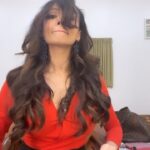 Dipannita Sharma Instagram - Arrrrre main accessory kidhar hai ? 😂 such is life … sometimes #justforfun #vanitystories #justme #ruiningthetrend #reelfeel