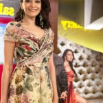 Dipannita Sharma Instagram - Starting with some close ups ! … Trailer launch #Mareech ♥️ Styled by : @jignasa_ Outfit : @geishadesigns Earrings : @elysianoworld #9thdecember #trailerlaunch #alldressed #newwork #smilesandpouts