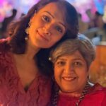 Dipannita Sharma Instagram - 💕💃🏻 @dilsheratwal @shikha._pandit Dull rose long jacket top : @geishadesigns Styled by : @jignasa_ #wedding #sangeet #winters