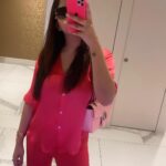 Disha Parmar Instagram - A Series of NOT very satisfying mirror selfies that made it to the GRAM! 😅💖 . #HowMuchPinkIsTooMuchPink