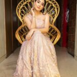 Disha Parmar Instagram - लब पे एक बात बदी देर के बाद आयी है.. चाँदनी रात… 🥀🌙 On the cover of @fablookmagazine Styled by @milliarora7777 @mitushigupta Wearing @bareandblur Jewels @sonisapphire Mua @dishisanghvii Hair @sunny_hairr Assisted by @kavitaparmar_makeup_hair Heels @pabishfootwears Shot by @tanmaymainkarstudio Location @maximusstudiomumbai