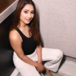 Disha Parmar Instagram - Just the way you are.. 🖤🖤 Shot by: @aashkapatelphotographyy Makeup : @monashairandbeauty Styled by: @styleitupbyaashna White trousers : @tabeerindia @triptigoy