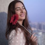 Disha Parmar Instagram - Senórita 🌺 . 📸 @iam_rajinamdar