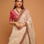 Disha Parmar Instagram - Desi Girl Forever! ☺️ Presenting @fablookmagazine calender shoot. Editor & Founder @milliarora7777 @ankkit.chadha2222 Styled by @milliarora7777 Outfit designer @jiviva_ Jewels @jewelartic Mua @makeupbytaneeshabansal Hair @amuthevar Shot by @shutterstrings