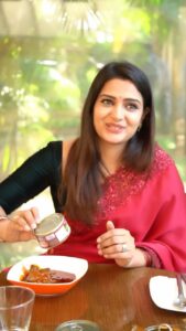 Divya Pillai Instagram - I had the recent privilege to be a part of the launching ceremony of three new products from Tasty Nibbles - Ready-To-Eat Kerala Fish Curry With Coconut Milk, Fish Curry with Chilli, and Shappile Curry. 

Open it - Heat it - Enjoy it! 🤍🤍

@tastynibblesfoods 

My personal favorite - SHAPPILE CURRY! 
It's so yummm n spicy!! 🤍🤍 
(try it with Kerala Porottttaa)😍🤓🤓 #enteponno♥️
Happy eating!

#kerala #fish #curry #spicy #yummy #foodie