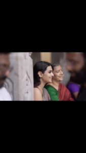 Divya Pillai Instagram - Mookambika Vibes ❤️

#templevibes @sarathkrishnanmr ok alle??😁

📸 @sangeeth_the_dop 

 #goodvibes #tradition #beautiful #positivity #happiness #love #temple #vibes #instagood #instahappy #friendship #friends