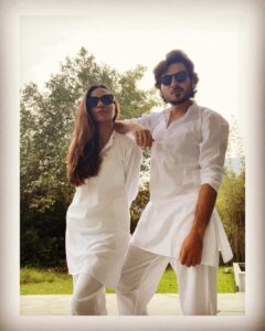 Divyenndu Instagram - Desi Swaiggggg!!! @astoryofonesown_ 

#kurtapajama #DesiSquad