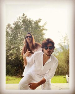 Divyenndu Instagram - Desi Swaiggggg!!! @astoryofonesown_ 

#kurtapajama #DesiSquad