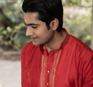 Gourab Roy Choudhary Instagram - মনের ওজন কমেছে ... 
বুদ্ধির ওজন বেড়েছে ... 

কাকে যে সাপোর্ট করি 😏