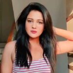 Gulki Joshi Instagram - #dontrushchallenge #toomuchfun #enjoy #fans thankyou my babydoll @bhavikasharma53 for literally making me do this. I love you soooo much😘😘😘😘