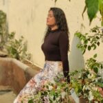 Gulki Joshi Instagram - Peace of mind is my top priority!❤️ . . #photooftheday #photoshoot #stilllife #calmyourmind #peace #lifeisbeautiful