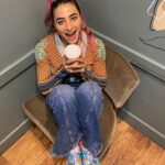 Gurbani Judge Instagram - As cosy as a cafe and as colourful as my personality, the Limited-Edition Chumbak X Crocs clogs indeed are a VIBE! 😍✨ Now available in select Chumbak and Crocs stores and online on shopcrocs.in, Chumbak.com ORDER NOW!✨ These jibbitz are too cute! Look at the lotus 🪷, the tiger 🐯 and the peacock!! 🦚 🤩 #IssaVibe #Chumbak crocs United Kingdom
