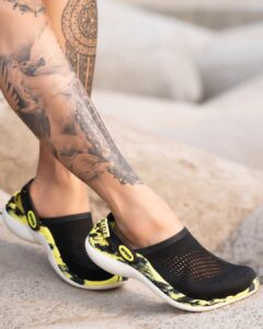 Gurbani Judge Instagram - Sporty, stylish, comfortable and chic. The new Literide 360 is just what I need to level up 
my game🔥

Available at @crocsindia online and offline stores.

#Crocs #Literide360 

 💁🏻‍♀️ @amitthakur_hair 
💄 @mehrasilky 
📷 @imrankhans24