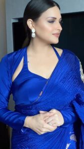 Himanshi Khurana Instagram - 💙💙