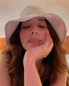 Hussain Dalal Instagram - Kayi saal pehle … aaj ke din.. meri mohabbat ka janm hua tha… Happy birthday to the greatest love of my life @zeebamiraie ♥️ May you have the best day ever and May Allah fullfill all your wishes, aameen :) 🧿