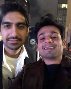 Hussain Dalal Instagram - Happy Baba ka budday divas to all ! Ayan baba is my friend , philosopher , guide, guru, Chintu , bablooo , Bittu ! Everything ! 😅 
Best guy.  Best teacher. Best film maker. Thank you for being in our lives and spreading so much light and so much wisdom ♥️Happy birthday ayan. May your light shine brighter than the stars. 
Janamdin mubarak mere dost. #baba #brahmāstra #brahmastra #happybirthday @ayan_mukerji
PS : last photo of me touching baba’s charan is clicked by ace photographer #ranbirkapoor