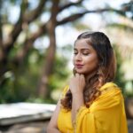 Inaya Sultana Instagram - Don’t look at the caption, look at me 🤞🏻 Pc @nikhil_kyatham Outfit by @gummadidalashashi.label Stylist @aparna_chowdaryy__ #adivaramwithstarmaaparivarm @starmaa #starmaa #sankrantispecial