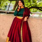 Indravathi Chauhan Instagram - Nothing attracts attention like a red saree.😍❤️ Outfit/: @maharajathelable11 Jewallaries: @sylee_ethnic
