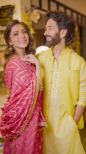 Jankee Parekh Instagram - Just another day being Laila to his Majnu in our @yeh_lehenga_nahi_mehenga ensemble😍 

📸 @shubham_masalkar_0612 

@malvika.talwar X @zaid_ars92 X @hairbysharda 

#festivevibes