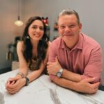 Jankee Parekh Instagram - Something’s brewing in the kitchen since the last 2 days with this beautiful man who resembles the greatest chef in the world @garymehigan 😍 #Comingsoon #cannotwait