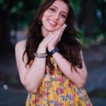 Jankee Parekh Instagram - Help your girl decide which one is the perfect Monday Mood, eh? Swipe left for a peek into my slightly animated life 🤦🏼‍♀️😬 Captured By @horilhumad ❤️ @sonamvaghani.mua X @hairbysharda 💫