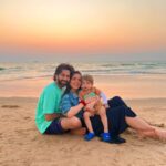 Jankee Parekh Instagram - Sukoon could be him gently staring into oblivion and her just happy having the boys around… ♥️ @babysufim