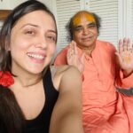 Jankee Parekh Instagram - Friday was a special day. I met my guruji after almost 2 years. Thank you, pandemic. But what was even more special was that he held my little Sufi for the very first time. Guruji has been telling me for years ‘Mujhe Nana banaado, Mujhe Nana banaado '. And finally ' Maine unhe Nana bana hee diya 😃😃'! When Sufi laid his eyes on Guruji, he almost instantly latched on to him. He sat so comfortable in his lap, and very attentively listened to every word that he said. Sufi also had his first singing lesson with him where Guruji taught him ‘Sa’ and Sufi in turn showed Guruji all the sounds he can make with his vocal chords :) Sufi’s curious eyes couldn’t get enough of the harmonium. He kept pressing the keys all day and was so happy that Mumma finally got him his first real musical instrument. What can be more special than Sufi getting blessings from my Guru who I have spent half my life with. Guruji now looks forward to coming home more often, not just for me, but also for his grandson, to introduce him to the world of music and share life lessons with him just the way he has has been sharing with his daughter for all these years. #sufiandMaa #singingmama