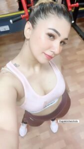 Jasleen Matharu Instagram - 🏋️‍♀️🤸‍♀️👟