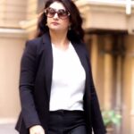 Juhi Parmar Instagram - She has it all! Conquer! Believe! You are the boss and stronger because you are a woman.. a confident one. Confidence is pretty. And that’s how pretty girls walk! You are the BOSS! #confidence #confident #bosslady #mylife #mylifemyrules #reels #reelsinstagram #reelsvideo #reelkarofeelkaro #trendingreels #trendingsongs