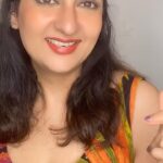 Juhi Parmar Instagram - A little singing from someone who loves this song which is so relatable with life.... Sometimes life may seem like a puzzle but isn’t it fun solving it!!! #singing #love #life #reel #reels #reelsinstagram #reelkarofeelkaro #reelitfeelit