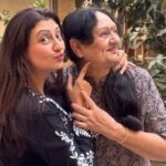 Juhi Parmar Instagram - My back bone, my support system, the one who keeps me going even when I'm exhausted and tired, looks after not only me but is an amazing inspiration on the way she looks after all of us! Mumma, wish you a very very Happy Birthday! #motherlove #motherdaughter #happybirthday #birthdaywishes
