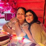 Juhi Parmar Instagram - When family is in town, you turn into a guide as well as a tourist in your city! From restaurants to holy places to the beach.. everything covered in one day. These memories are truly special as we spend quality time together, catch up on childhood memories and conversations which can go on and on forever.... #familytime #family #familylove #love #familia #together