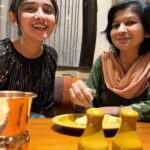 Kanika Mann Instagram - A Dinner story of Maa -Beti ✨💕