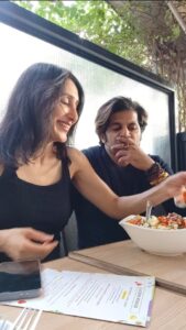 Karanvir Bohra Instagram - Why do they always have to click the food pic @bombaysunshine

@bombaysalad