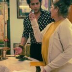 Karanvir Bohra Instagram – This is exactly the situation when you can say MAA KI AANKH @madhu.hariom 
Do you guys go thru the same thing? It’s in front of your eyes but you just can’t see it? #momandson #jodhpuri #fun #funnyreels 

📸 @haroon_ali15