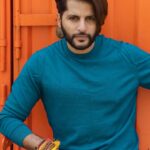Karanvir Bohra Instagram - Basssss, was missing my beard... Should I grow it back?