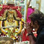 Karanvir Bohra Instagram - Sab darshan karlo, Aaj mata ka birthday hai...... jai maa #mumbadevi