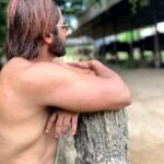 Karanvir Bohra Instagram - Happy #earthday I love you mother 🌏