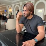 Karanvir Bohra Instagram - The #peace before the storm. Work mode is like vacation for me… #livingit #travel #colombo #work #ballyscasino