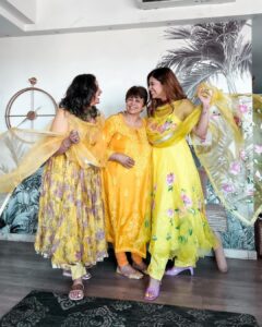 Kishwer Merchant Instagram - Unseen from Eid 2023 ❤️🧿😇