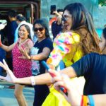 Kriti verma Instagram - Ohh Yes.. I love my people , my audience, My ❤️ #photodump . . . . . . . #kriti #kritiverma #event #eventdiaries #Gucci #explore #for you #foryourpage #delhi #trending #love #punlicshow #appearance #dance #host #celebrity #celebrityappearance #jaimatadi🙏