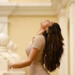 Lopamudra Raut Instagram - Dreaming of the Bond girl role I always wanted to do❤️ Shot and edited by @sarv_eshhh 📸🤗 #reels #instafashion #shotinrain 😜 #walkthetalk #007 #bondgirl