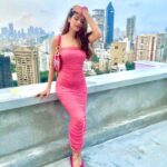 Lopamudra Raut Instagram - Clear sky excites me to this extent 😜 #shotoniphone #photo #clearsky