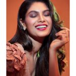 Lopamudra Raut Instagram - “Imperfection is beauty, madness is genius and it's better to be absolutely ridiculous than absolutely boring” - Marilyn Monroe ✨ Concept & Photography: @priyankknandwana MUA: @gchakravarthyy Outfit : @rockystarofficial Hairstylist: @little_hair_poetry Location and Produced by: @mayrafashionstudio #marlynmonroe #inspired #smile #redlips #vintage #hollywood #vintagehair